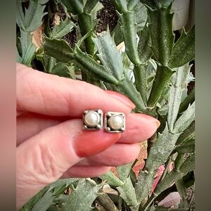 90s Sterling Silver pearl post earrings